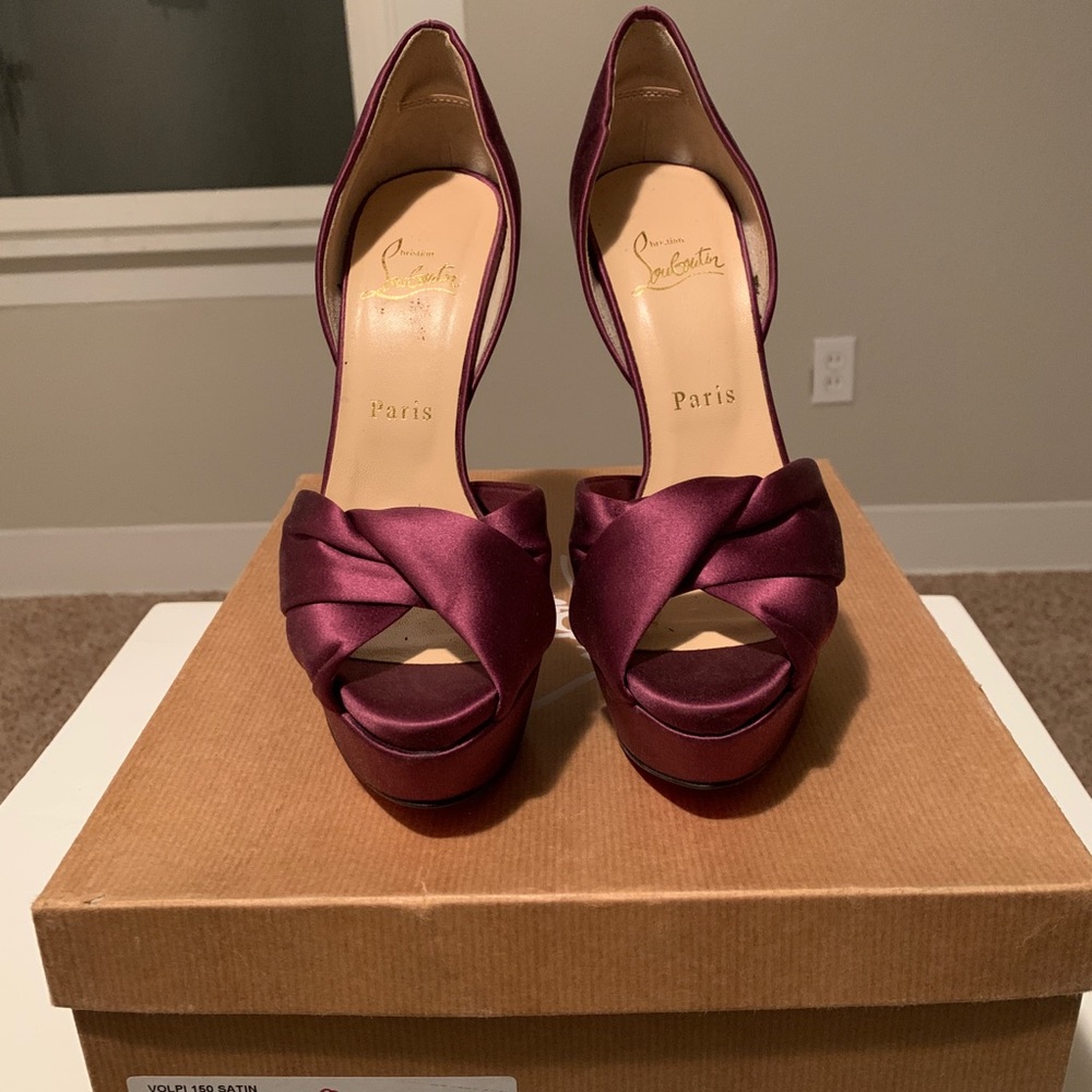 Amethyste Christian Louboutin Authentic